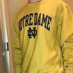 Notre Dame sweatshirt size medium